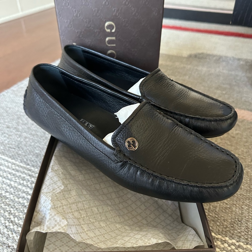 Auth Gucci Black Loafers